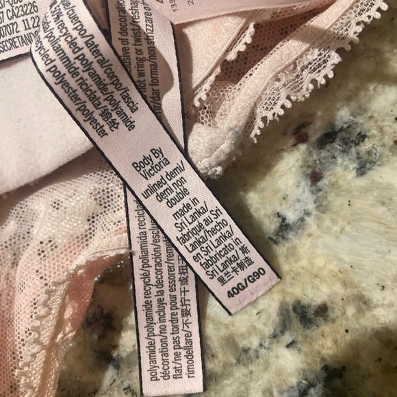 Victoria’s Secret NWT Body by Victoria Unlined Demi Bra 40G - Picture 4 of 6